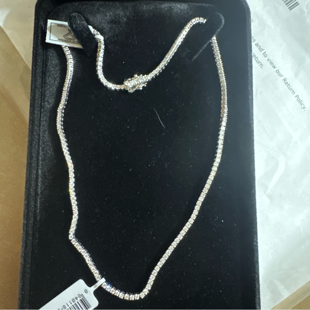 14K White Gold 7.25 Carat Necklace